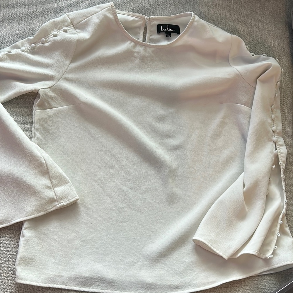 Lulus white blouse with sleeve button detail large